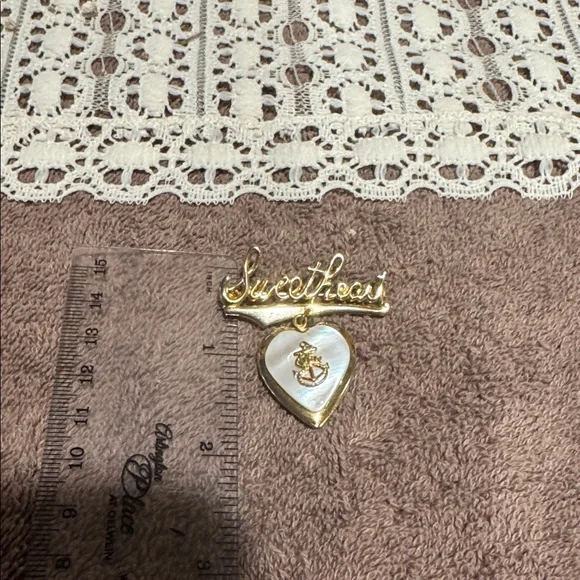 Sweetheart Navy Brooch Locket - Picture 13 of 13